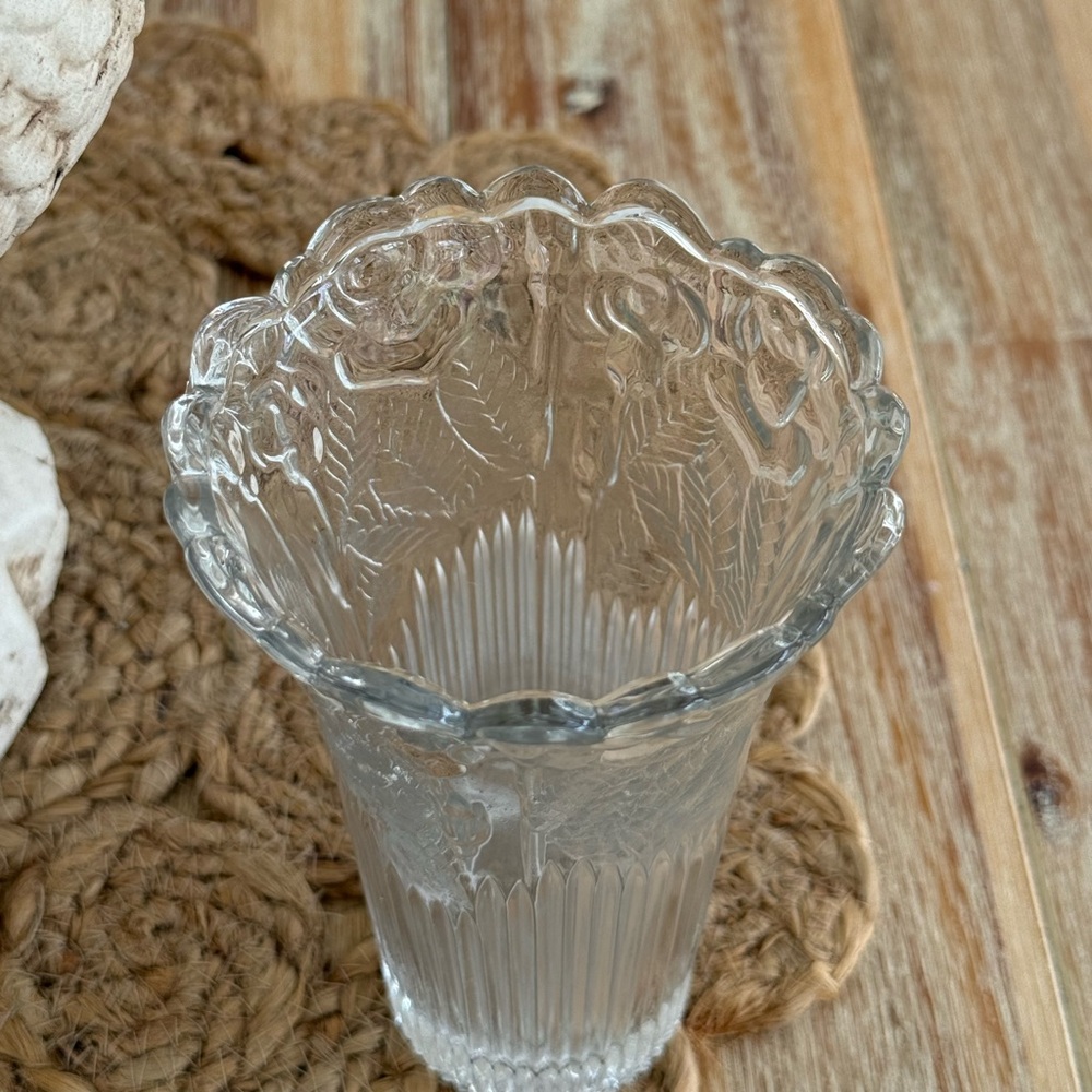 Vintage Borgonova Glass Vase Rose Pattern Italian Pressed Glass - Picture 2 of 9